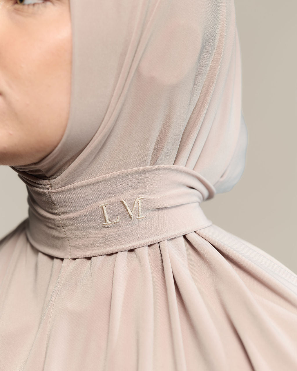 Lumière Almond